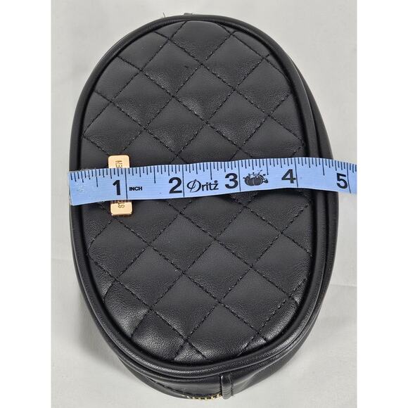 STEVE MADDEN WOMEN'S QUILTED PATTERN LEATHER FANNY PACK WITH BACK BELT LOOPS - Picture 7 of 9